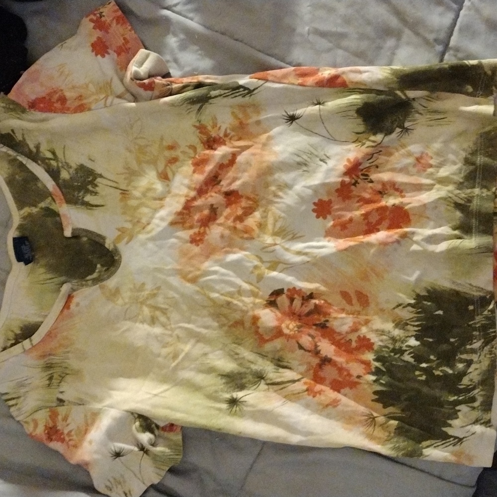 Floral tee